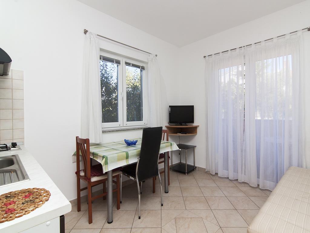 Apartments Alen Fazana Exterior photo