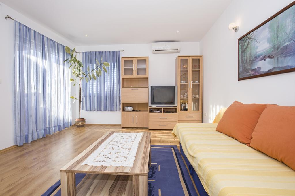 Apartments Alen Fazana Exterior photo